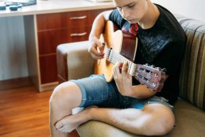 Lire la suite à propos de l’article Préparer votre première leçon de guitare
